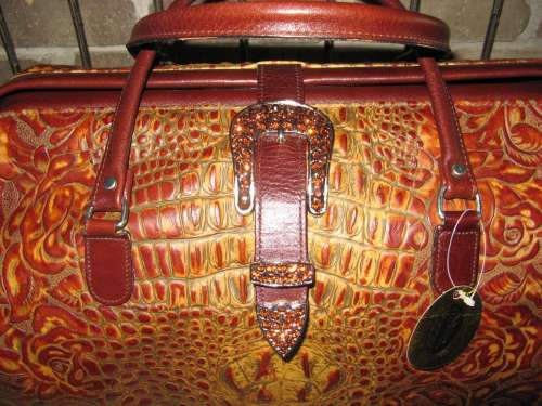 RAVIANI NEW CARRY ON TRAVEL BAG LUXURY AT IT'S BEST .. SAWAROVSKI MADE IN USA Best Deal in New York.